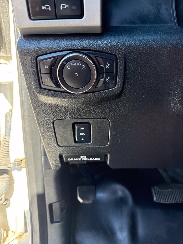 Used 2018 Ford F250 Lariat w/ Chrome Package AWD/4WD image 9