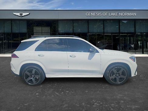 Used 2025 Mercedes-Benz GLE 450e 4MATIC image 4