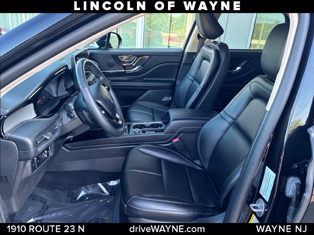 Certified 2023 Lincoln Corsair AWD w/ Rear Removable Package Tray image 12