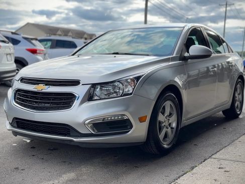 Used 2016 Chevrolet Cruze LT FWD image 5
