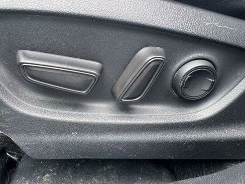 Certified 2023 Toyota Corolla Cross XLE w/ Convenience Package image 17