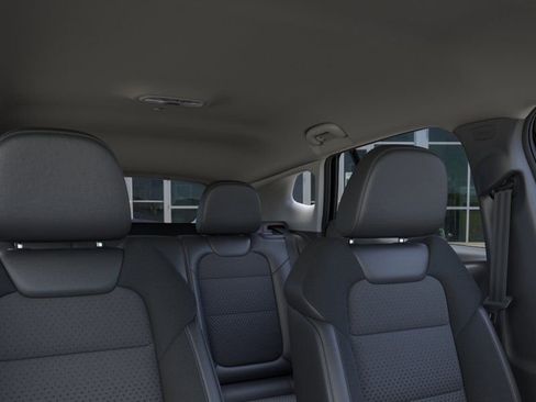 New 2026 Chevrolet Trax LT w/ Driver Confidence Package FWD image 24