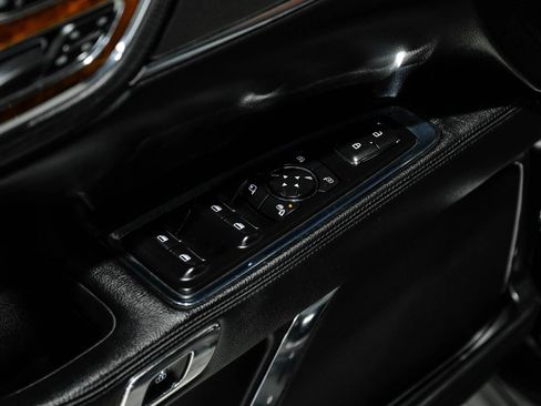 Used 2018 Lincoln Continental Reserve FWD image 48