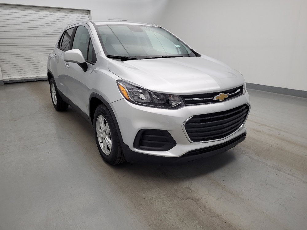 Used 2021 Chevrolet Trax LS w/ Tint and Cruise Package FWD image 13