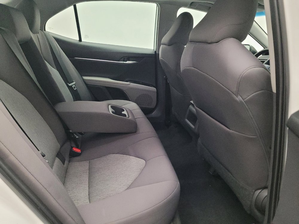 Used 2020 Toyota Camry LE w/ Convenience Package FWD image 19