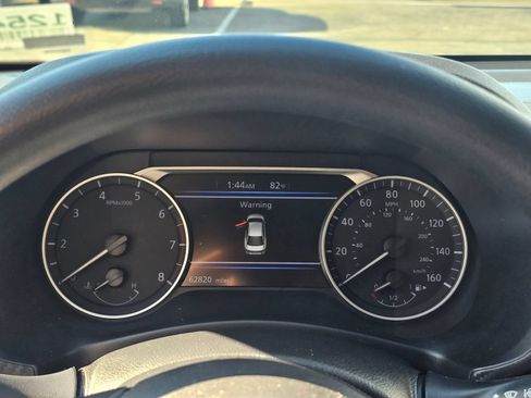 Used 2024 Nissan Sentra SV FWD image 13