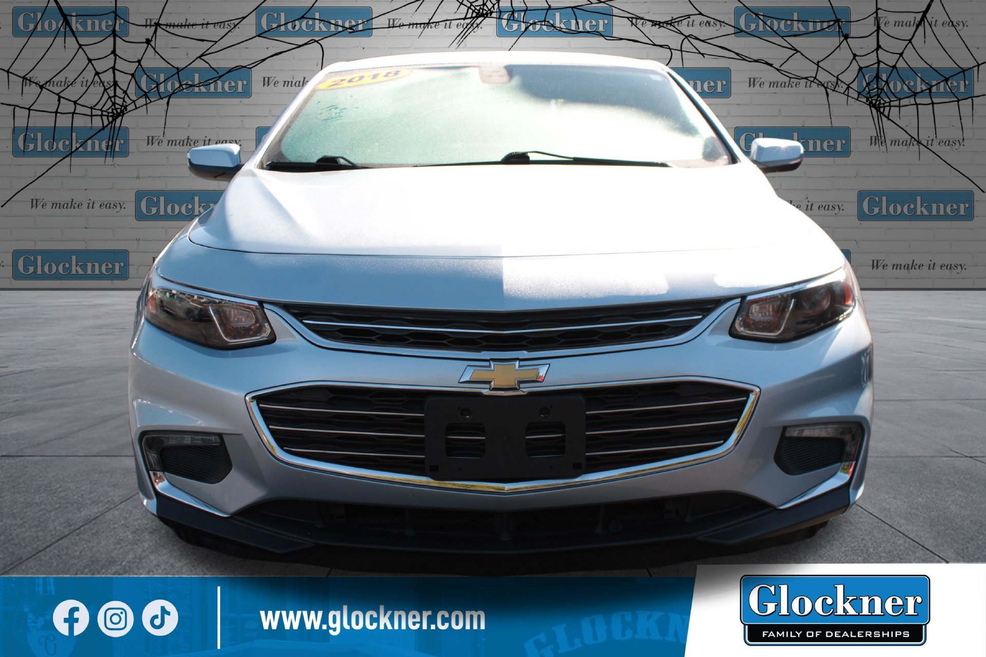 Used 2018 Chevrolet Malibu LT FWD image 2