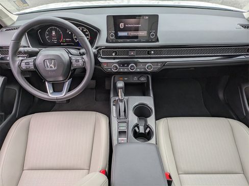 Used 2024 Honda Civic EX-L image 11