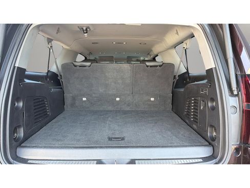 Used 2020 Chevrolet Suburban Premier w/ Max Trailering Package image 16