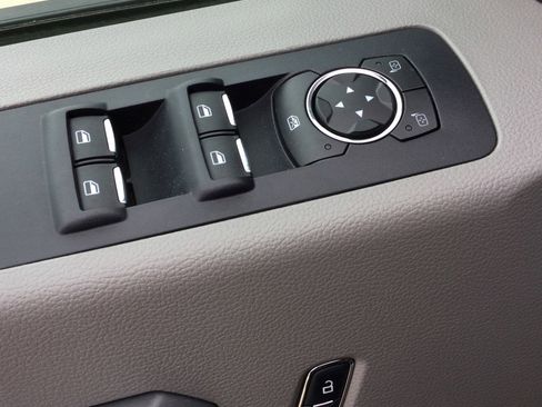 Used 2015 Ford F150 XLT w/ Equipment Group 302A Luxury image 16