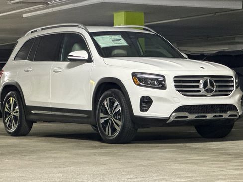 Used 2026 Mercedes-Benz GLB 250 image 6