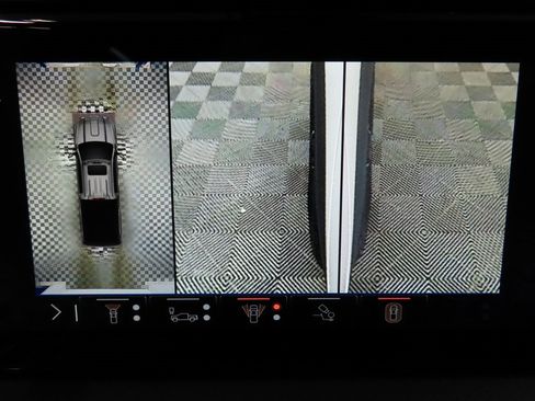 Used 2025 GMC Sierra 2500 Denali w/ Technology Package image 19