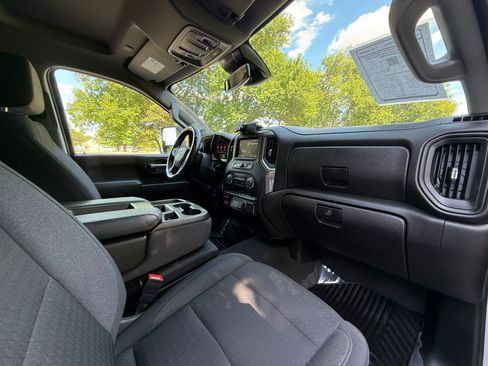 Used 2025 Chevrolet Silverado 2500 Custom w/ Custom Value Package AWD/4WD image 24