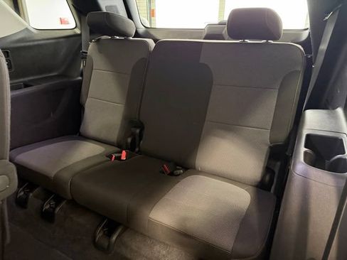 Used 2019 Chevrolet Traverse LT FWD image 27