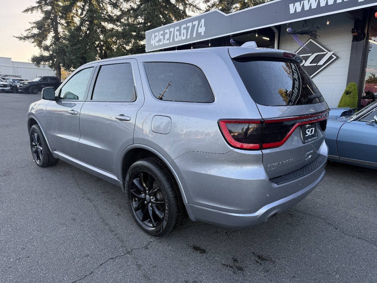 Used 2017 Dodge Durango GT AWD/4WD image 3