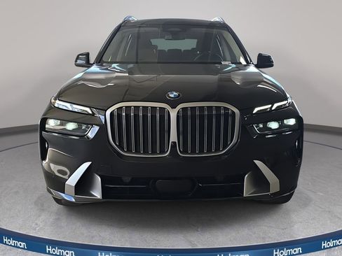 Certified 2025 BMW X7 xDrive40i image 2