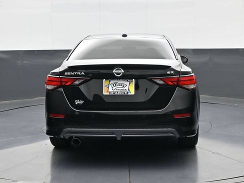 Used 2023 Nissan Sentra SR w/ SR Premium Package FWD image 7