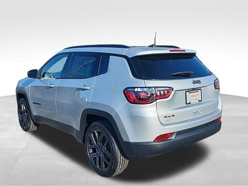 New 2026 Jeep Compass Latitude image 16