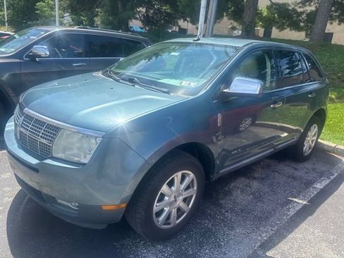 Used 2010 Lincoln MKX 2WD image 2