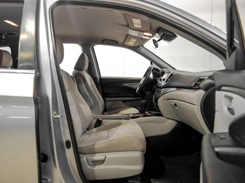 Used 2020 Honda Pilot LX image 37