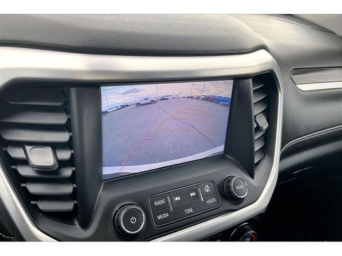 Used 2018 GMC Acadia SLT image 22