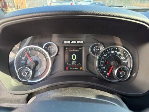 Used 2024 RAM 2500 Big Horn image 28