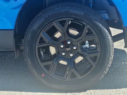 New 2026 Ford Maverick Lariat w/ Black Appearance Package image 30