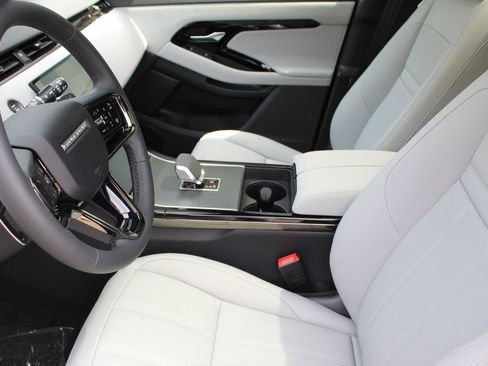 Used 2026 Land Rover Range Rover Evoque S AWD/4WD image 18
