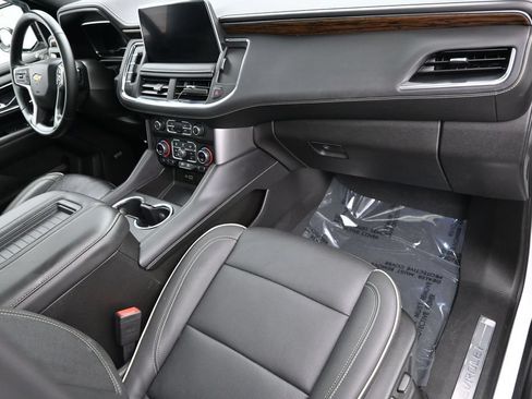Used 2024 Chevrolet Tahoe Premier AWD/4WD image 38