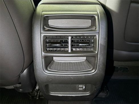 Used 2019 Cadillac XT5 Luxury image 25