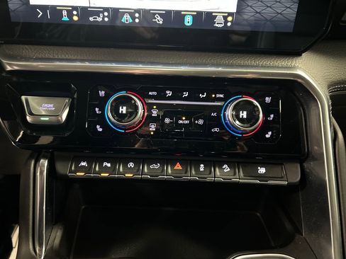 Used 2023 GMC Sierra 1500 Denali w/ Technology Package image 19