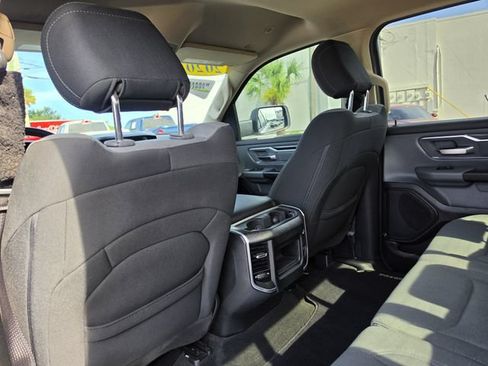 Used 2020 RAM 1500 Big Horn AWD/4WD image 11