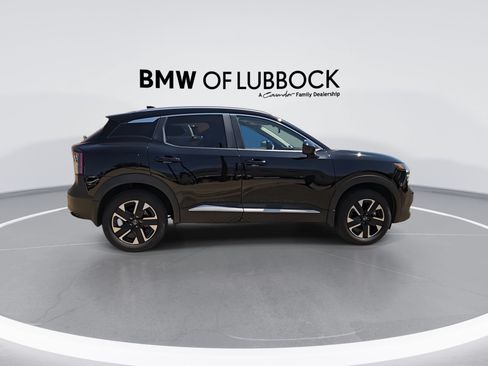 Used 2026 Nissan Kicks SV w/ SV Premium Package AWD/4WD image 9
