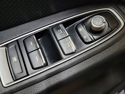 Used 2019 Subaru Ascent Touring AWD/4WD image 27