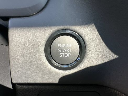 New 2026 Toyota Tundra Platinum AWD/4WD image 32