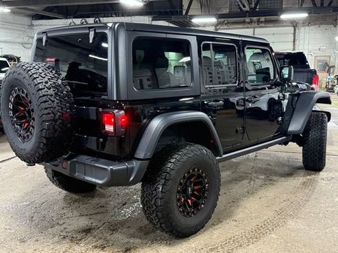 Used 2024 Jeep Wrangler Willys image 3
