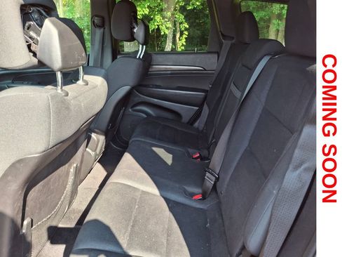 Used 2014 Jeep Grand Cherokee Laredo w/ Quick Order Package 23E AWD/4WD image 9