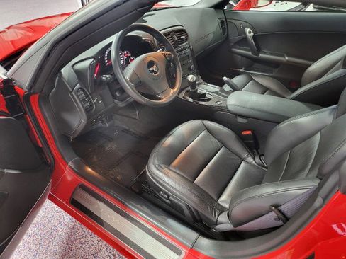 Used 2012 Chevrolet Corvette Coupe image 7