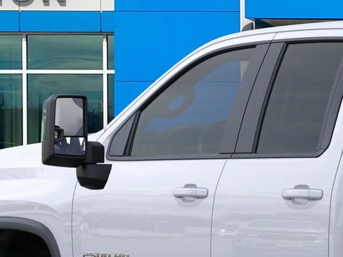 New 2026 Chevrolet Silverado 2500 LT image 12