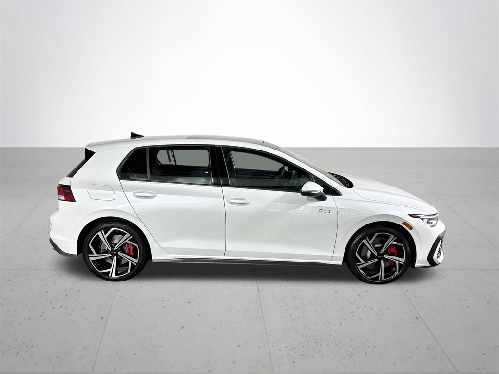 New 2026 Volkswagen GTI SE FWD image 5