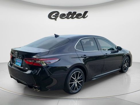 Certified 2022 Toyota Camry SE w/ Convenience Package FWD image 5