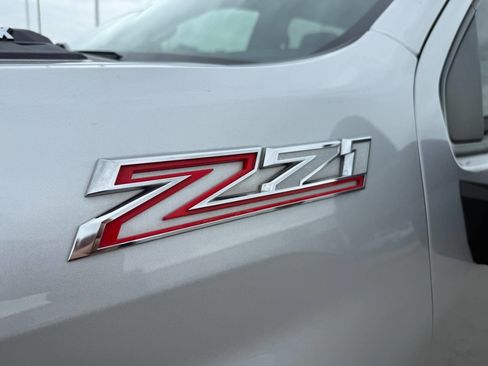 Used 2021 Chevrolet Silverado 2500 LT w/ Convenience Package image 15