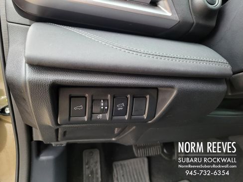 Used 2024 Subaru Outback Touring w/ Popular Package #2 image 29