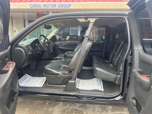 Used 2007 Chevrolet Silverado 1500 LTZ w/ EZ-Lift Tailgate Package image 16