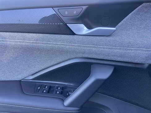New 2026 Volkswagen Tiguan S FWD image 19
