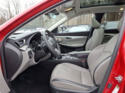 Used 2023 INFINITI QX50 Sensory w/ Accent Package image 14