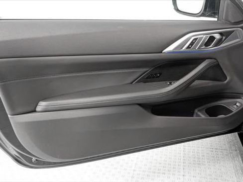 Used 2025 BMW 430i Coupe w/ Premium Package RWD image 16