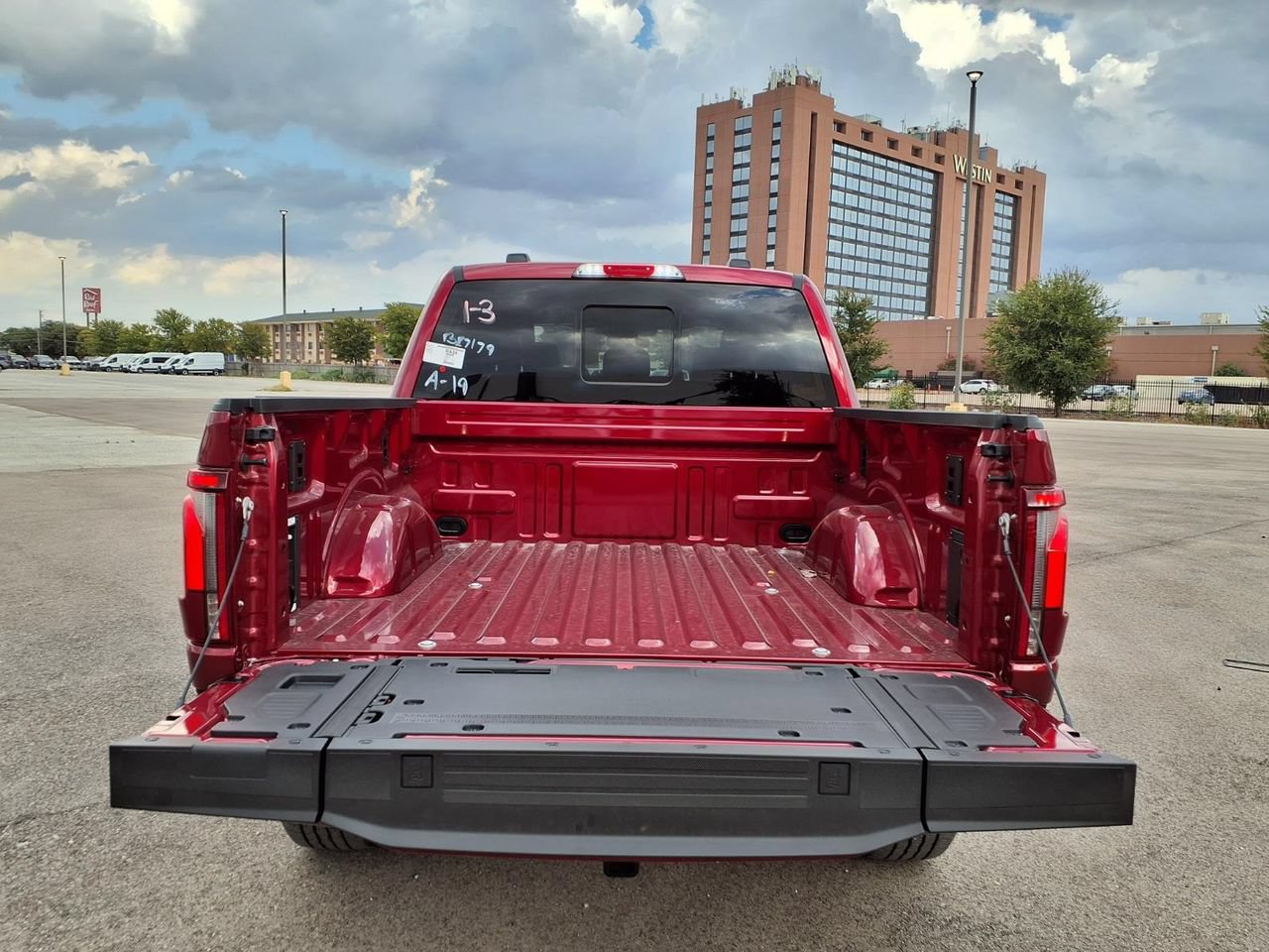 New 2026 Ford F150 King Ranch w/ Equipment Group 601A High AWD/4WD image 22