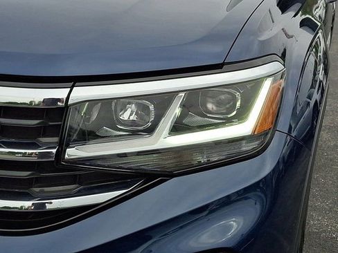 Certified 2023 Volkswagen Atlas Cross Sport SE AWD/4WD image 12