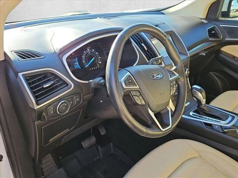 Used 2018 Ford Edge SEL w/ Equipment Group 201A image 9